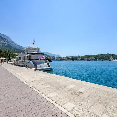 Regal Penthouse Apartment Makarska